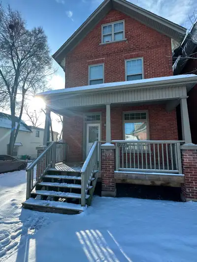 Looking for the perfect place to call home? This 1 bedroom apartment is ready for you! ▪️ $1595/ Mon...