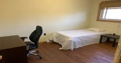 All inclusive Room  - FEMALE Only - Mohawk College  - NOW