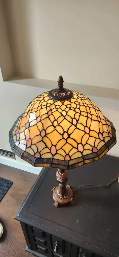 Meyda Tiffany 18" shade, View more