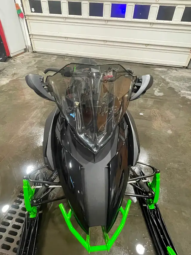 2015 artic cat 6000 lady driven only 3000 miles. in Snowmobiles in Ottawa - Image 7