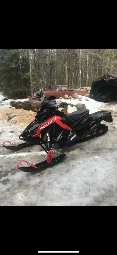 2021 Polaris switch back assault matrix 850 146x 2 inch paddle track 8300kms 7s screen Mirrors Mid s...