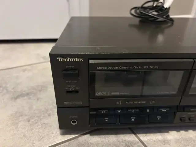 Vintage Technics RS-TR155 Double Stereo Cassette in Stereo Systems & Home Theatre in Mississauga / Peel Region - Image 4