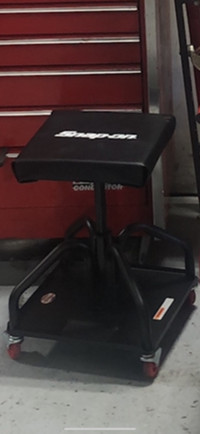Snap-on adjustable stool