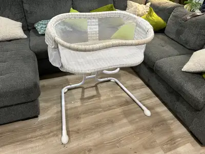 Selling bassinet - was only used for my daughter’s dolls. Smoke free, pet friendly home