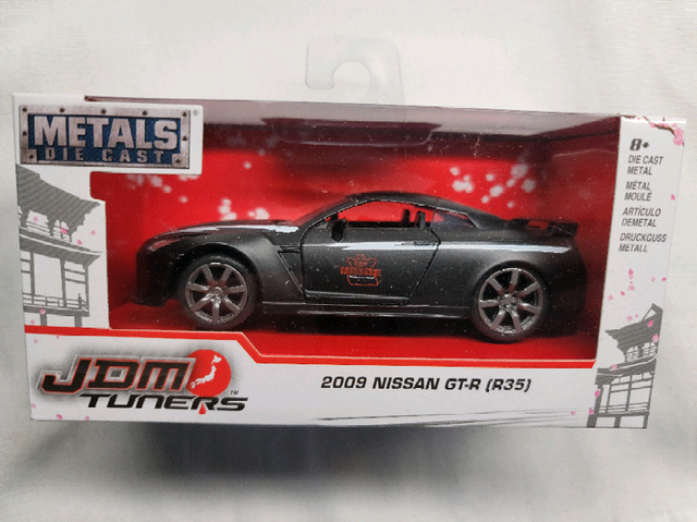 JADA JDM TUNERS 2009 NISSAN GTR (R35) 1/32 MINT in Arts & Collectibles in Mississauga / Peel Region - Image 2