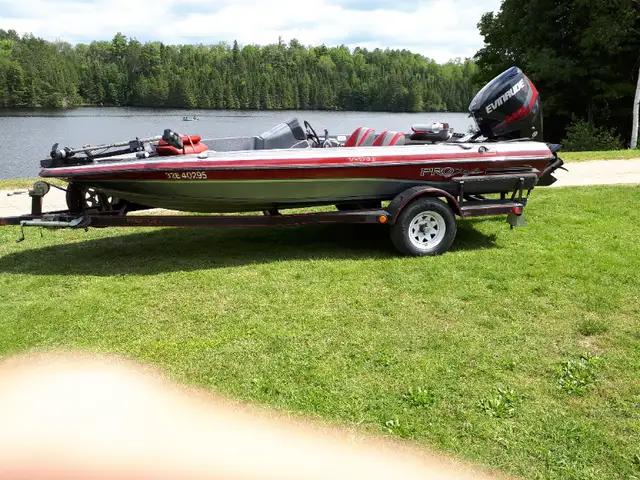 Boat for Sale in Powerboats & Motorboats in Ottawa - Image 4
