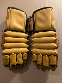 1960’s Vintage  Cooper 28 hockey gloves 