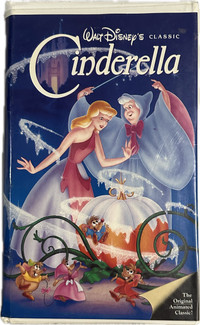 1988 Cinderella VHS Disney Black Diamond Edition 