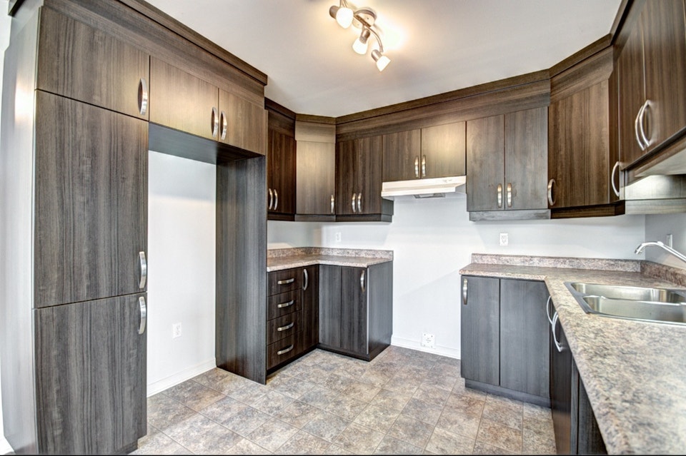 Condo 4 1/2 pour louer / 4 1/2 Condo for rent 5