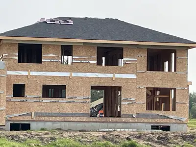 ROOF REPAIRE SPECIALIST/ ALL ROOF NEEDS, View more