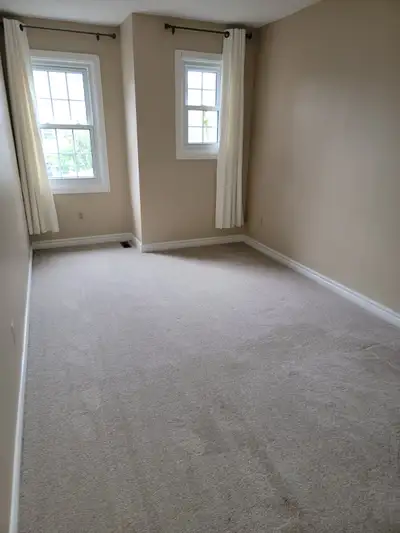 House of 4 rooms to rent in London Ontario,University western on