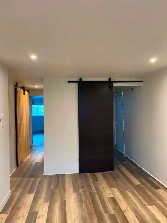 3 1/2 Fully Inclusive, No Stairs to Climb, Bus Access, Shopping Centre