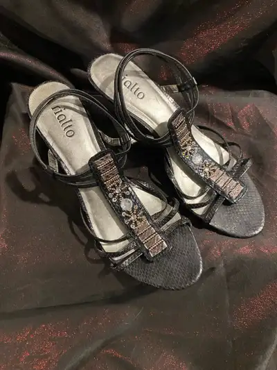 Rialto Womens Shoes, View more