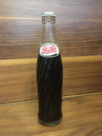 Old Pepsi bottle 1959/ Vieille Bouteille Pepsi 1959