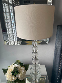 Pottery Barn Set of 2 off white nightstand table lamps