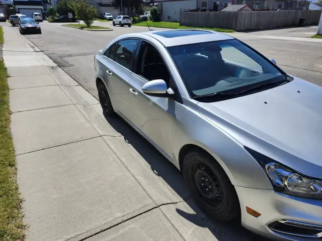 2015 CHEVY CRUZE 67000KM CHEAP ON GAS