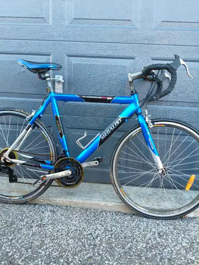 Supercycle Medalist road bike 58 cm aluminum frame Large size frame 21 speed Shimano Revoshift 700 a...