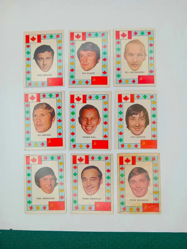 Team Canada 72 complete set of hockey cards in Arts & Collectibles in City of Montréal - Image 7