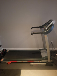 Sunny Health and Fitness SF-T4400 treadmill