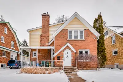 10 DUNBAR ROAD NORTH - Starting September 2025 - $600 (except Rm #1 $500) All inclusive, 4 of 4 room...