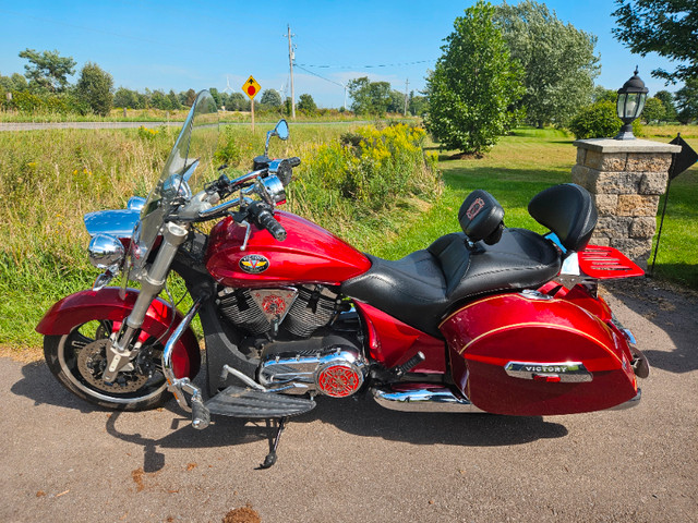 2012 Victory CrossRoad    1700 cc     really sharp looking bike in Street, Cruisers & Choppers in Hamilton