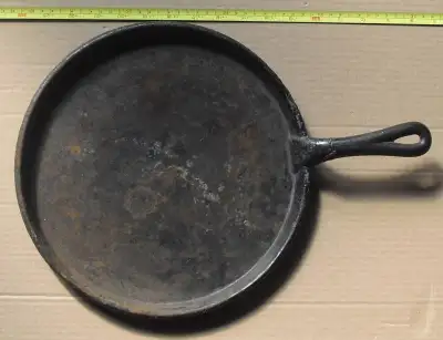 Antique 19th Century gate marked cast iron griddle creppe pan, f, View more