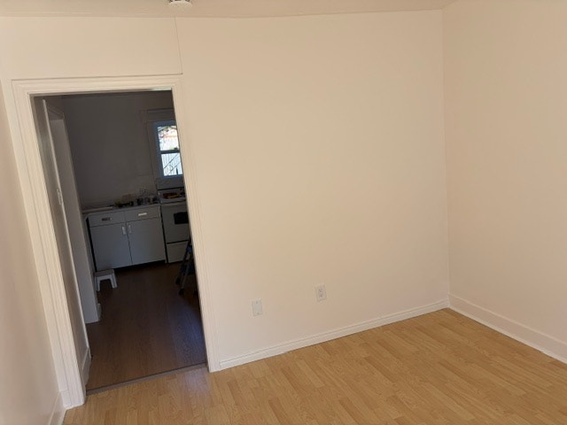 2 bedroom apt. Overbrook, utilities, internet and parking incl. 4