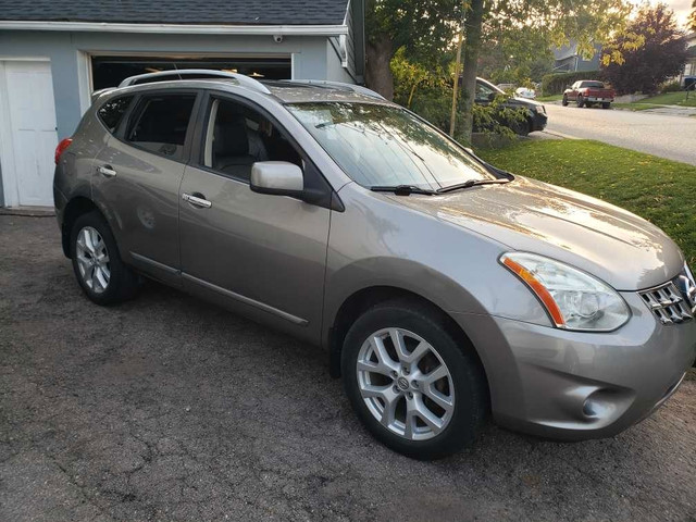 2011 Nissan Rogue  in Cars & Trucks in Markham / York Region