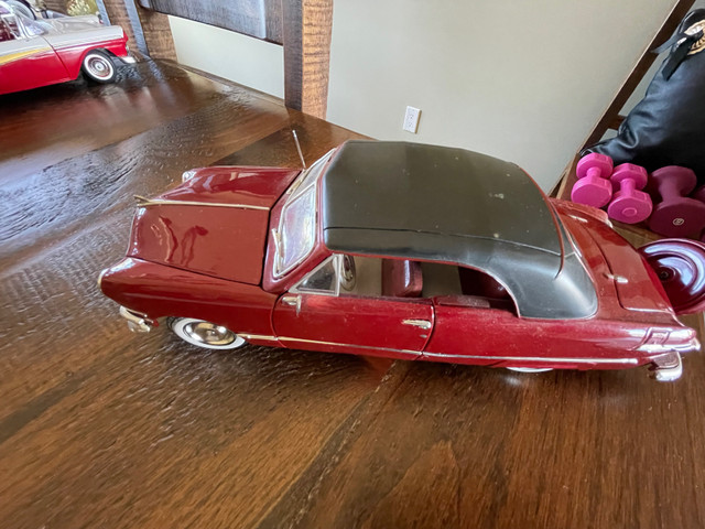 Maisto 1950 ford die cast 1/18  in Arts & Collectibles in Strathcona County - Image 2