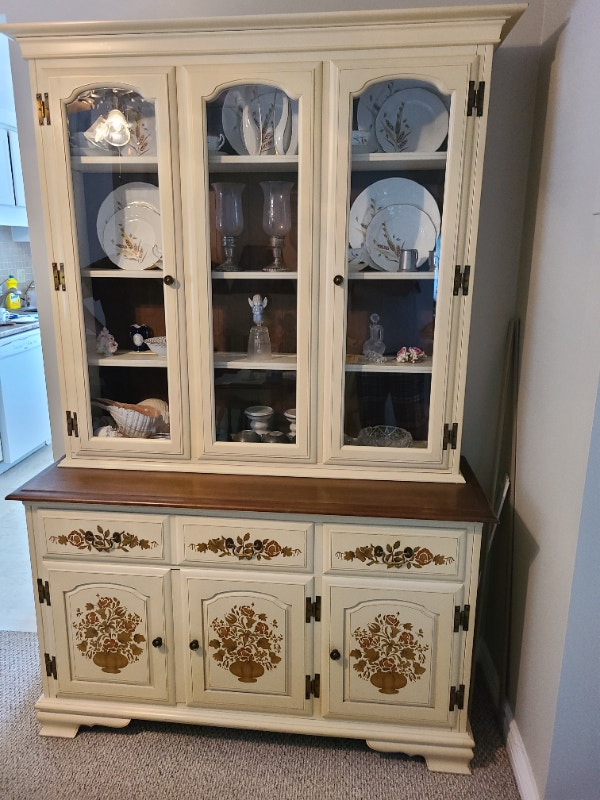 Vilas Dining table with chairs and buffet hutch Dining Tables & Sets