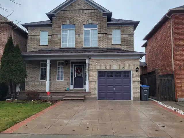 3 Bedroom detached house for rent in Mississauga