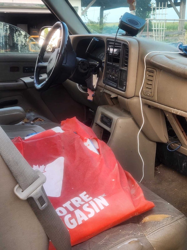 Chevrolet Silverado 2500HD — photo 3