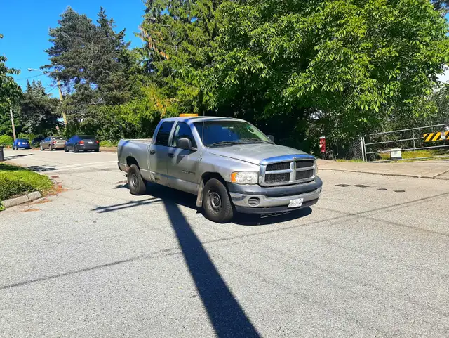 2004 dodge power ram 1500 quad cab 6-seats clean title worklight