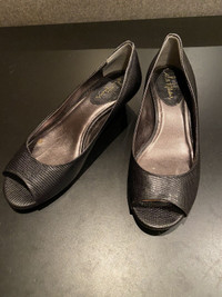 Cole Haan office sandals shoes peep toe 