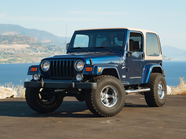 JEEP TJ SPORT 4.0L MANUAL W/AIR COND. BEACH CRUISER ONLY 80K KMS in Cars & Trucks in Kelowna