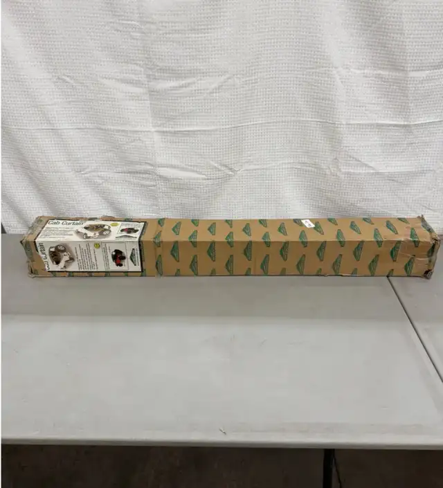 Jeep Pavement Ends Cab Curtain Black in Other in Hamilton - Image 5