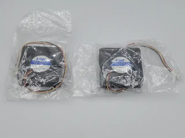 HXS Computer Cooling Fans 2pcs DCBRUSHLESS 12V/ventilateurs ordi in Other in West Island - Image 2