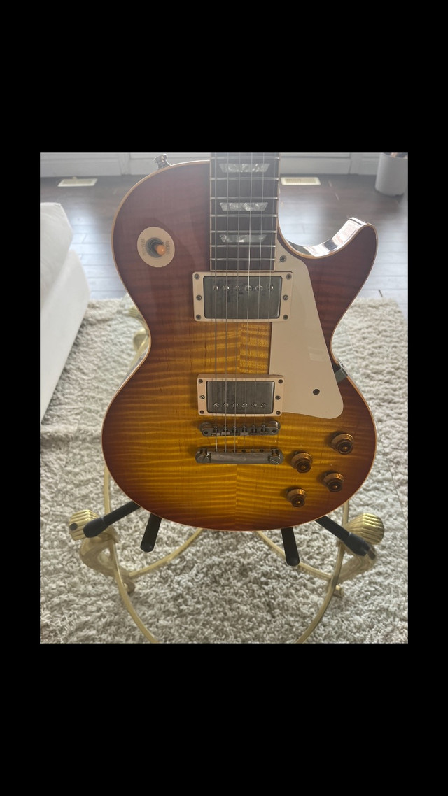 1999 GIBSON LES PAUL R9 40TH ANNIVERSARY *****SALE IS PENDING*** in Guitars in Guelph - Image 2