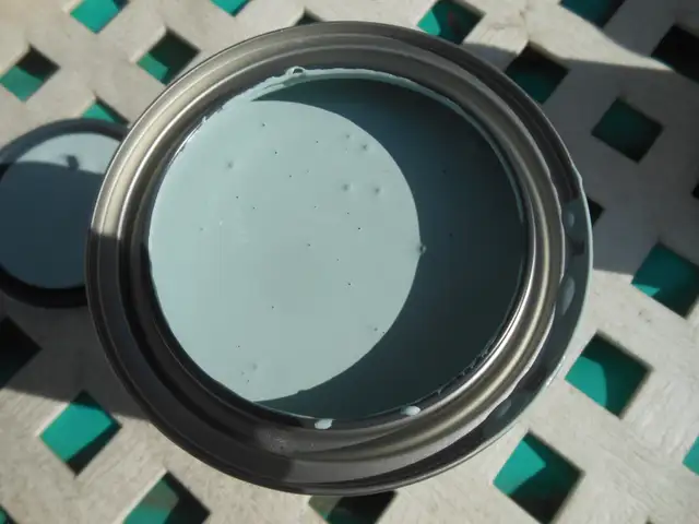 Three Tins of Paint in Painting & Paint Supplies in Hamilton - Image 4