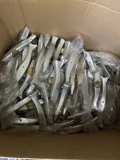 Roofing knife (Roofer's Shark Knife ), View more