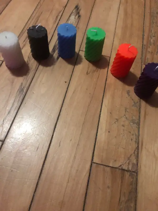 Bees wax candle64840229894403122