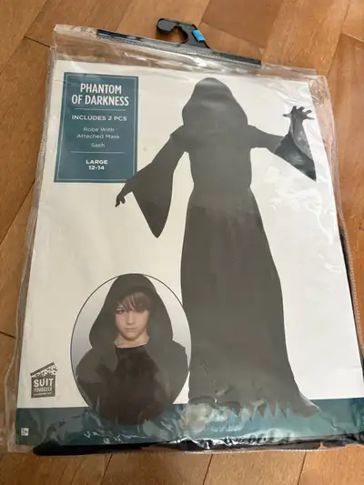 Halloween Phantom of Darkness costume Size Large 12-14