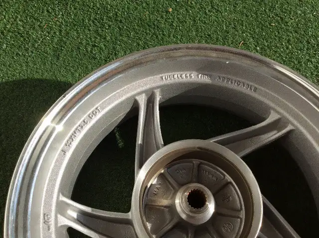 Motorcycle Scooter Wheels in Motorcycle Parts & Accessories in Calgary - Image 5