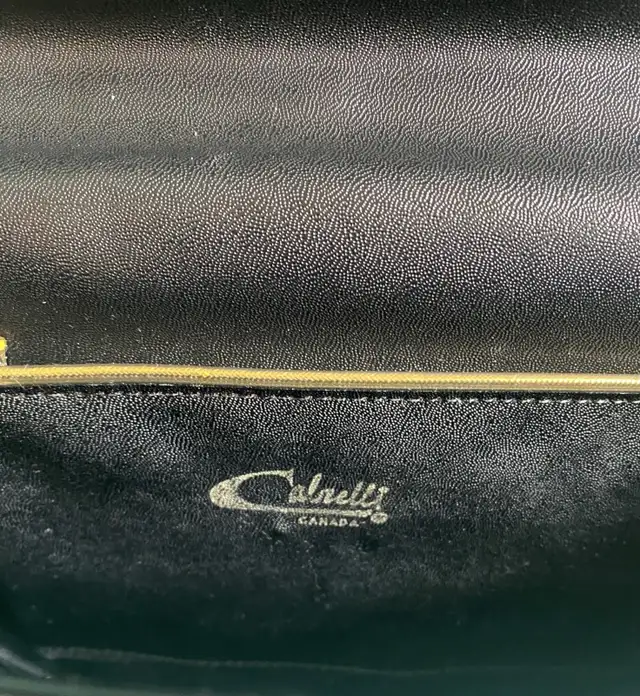 80’s Cabrelli Canada Black Patent Leather Shoulder Bag/Purse in Women's - Bags & Wallets in Oakville / Halton Region - Image 4