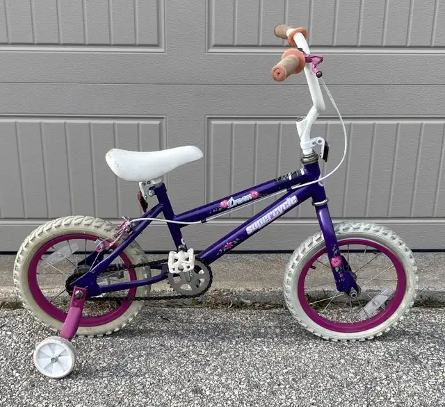 Rock Roll Ride Tricycle & lightning  Mcqueen kids car toys sound in Toys & Games in Oshawa / Durham Region - Image 8
