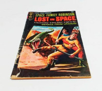 Vintage <<Lost in space>> comics en Anglais de la célébré s