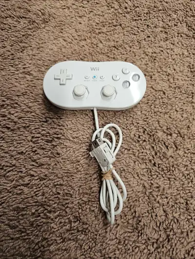 Nintendo wii classic controller. Tested and works great! Cash only Pickup only, Red deer deerpark