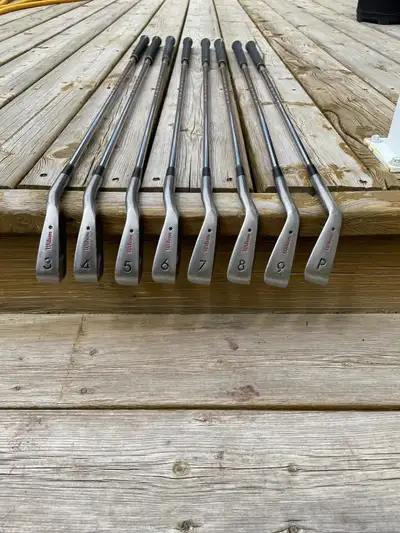 golf..Men’s RH golf clubs, View more