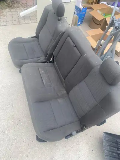 Came off a 2009 ford f250. Good condition.