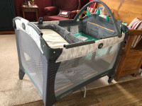 Graco Pack N Play Playard Reversible Napper & Changer